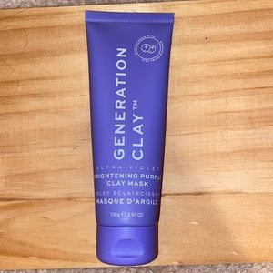 Brightening clay mask